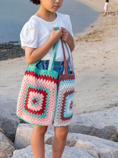 Crochet tote