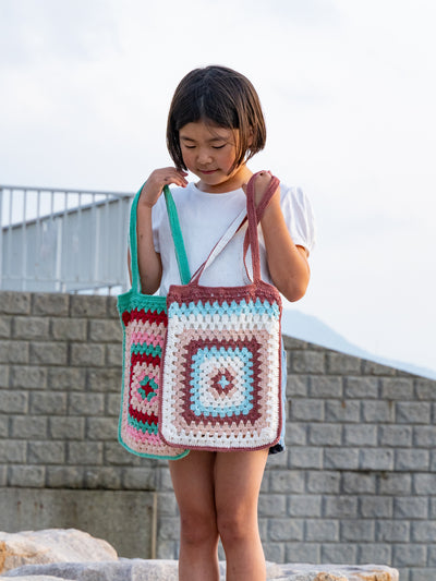 Crochet tote