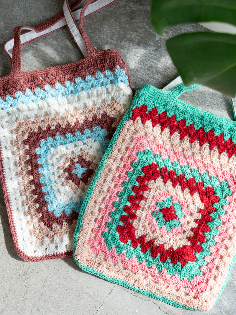 Crochet tote