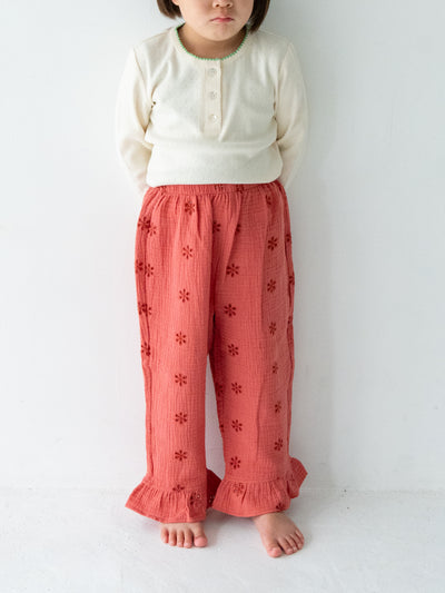 Flower crepe pants