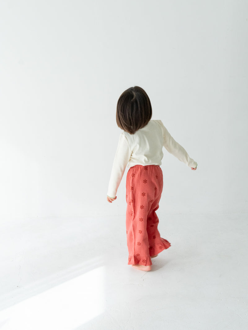 Flower crepe pants