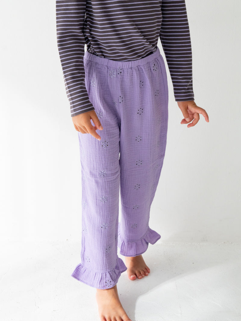 Flower crepe pants