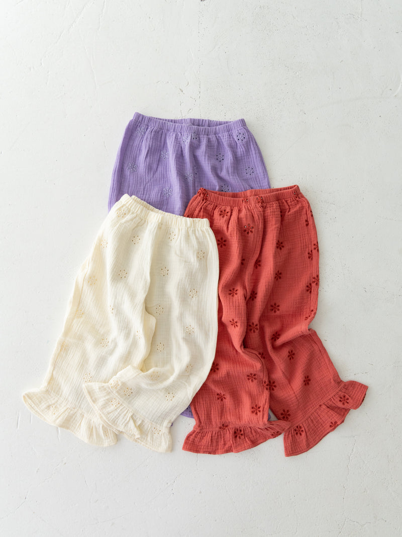 Flower crepe pants